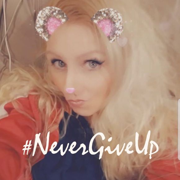 Meet your Posher, Deanna - Picture 1 of 1